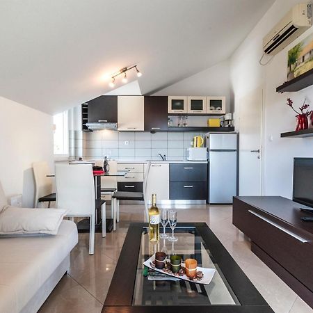 Apartment Tin Kaštela Екстериор снимка