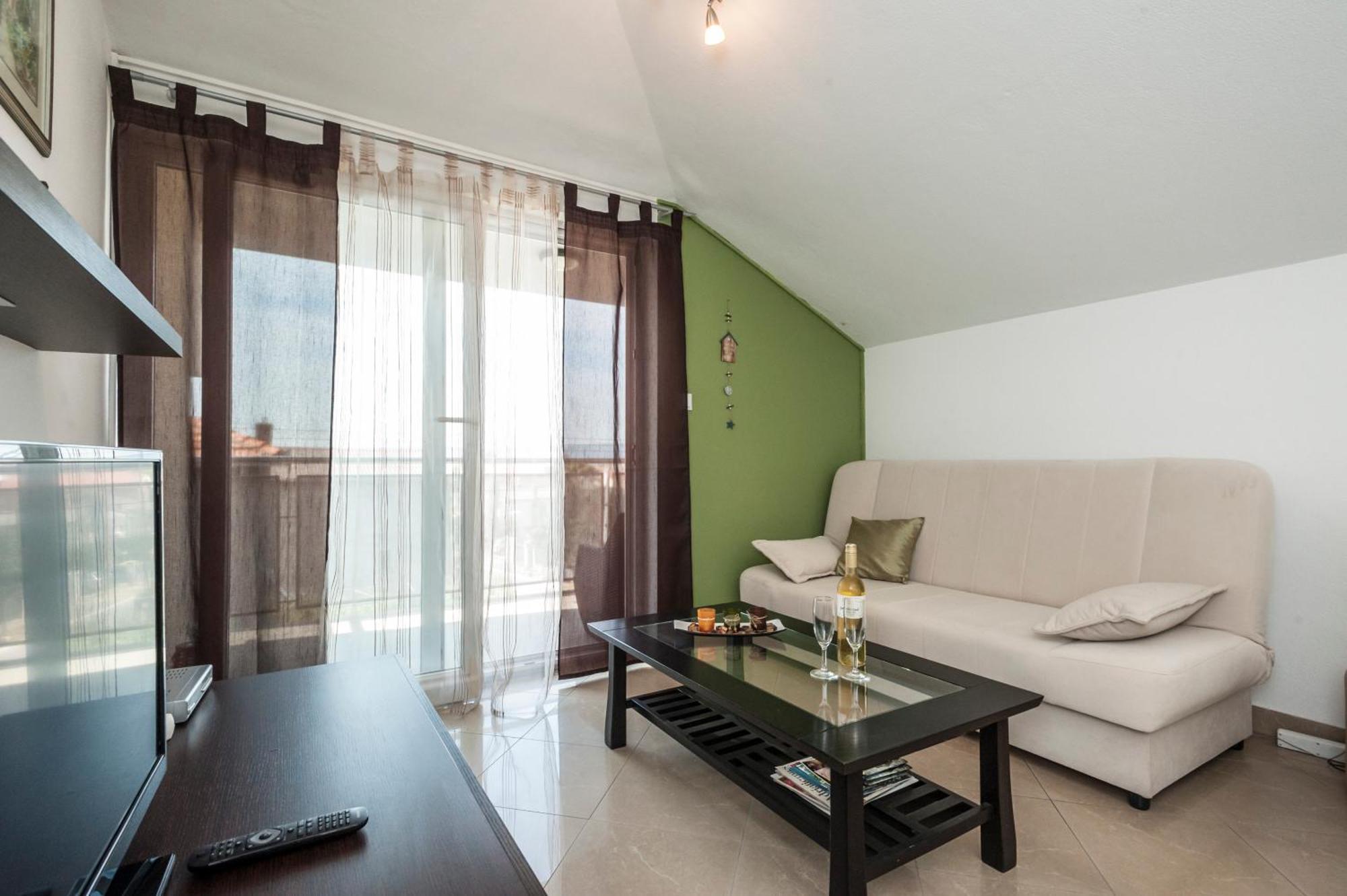 Apartment Tin Kaštela Екстериор снимка